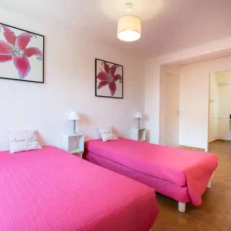 Il Etait Fois-2 By Interhome サン・エギュルフ